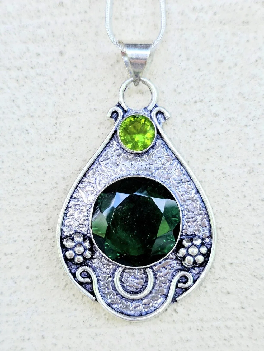 Chrome Diopside & Periodot Pendant Necklace In 925 Sterling Silver (2.5